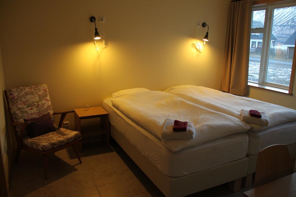 Hja Marlin Guesthouse Reydarfjordur Room photo
